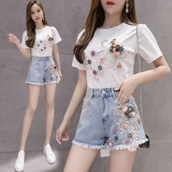 Women Fashion Three-Dimensional Floral Decorative Round Neck Short-Sleeved T-Shirt Denim Shorts Two-Piece Set