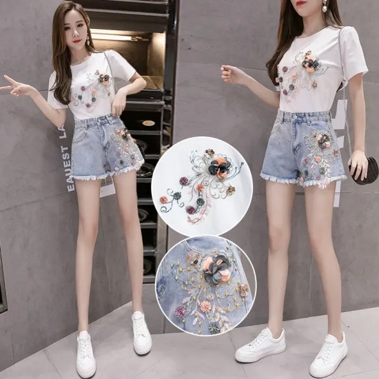 Women Fashion Three-Dimensional Floral Decorative Round Neck Short-Sleeved T-Shirt Denim Shorts Two-Piece Set