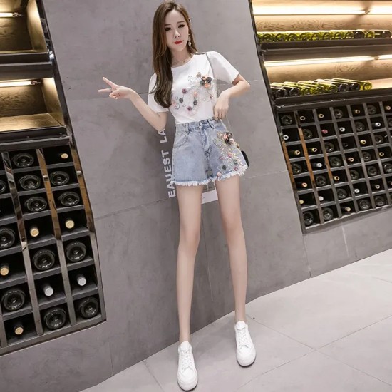 Women Fashion Three-Dimensional Floral Decorative Round Neck Short-Sleeved T-Shirt Denim Shorts Two-Piece Set