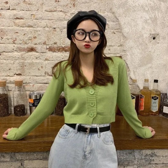 Women Autumn V-Neck Long-sleeved Loose Solid Color Knitted Cardigan